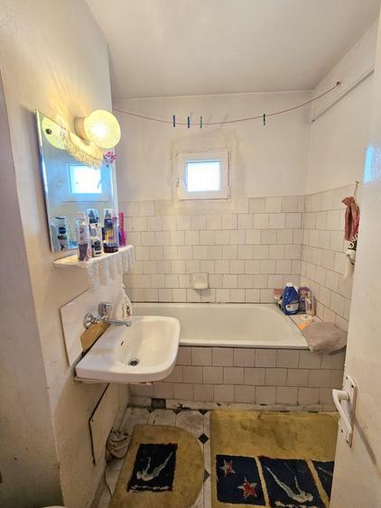 Apartament cu 3 camere decomandat în Ștefan cel Mare