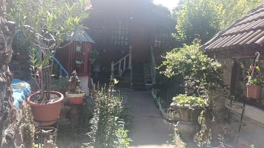 Casă cu Teren 1000 Mp în Costești