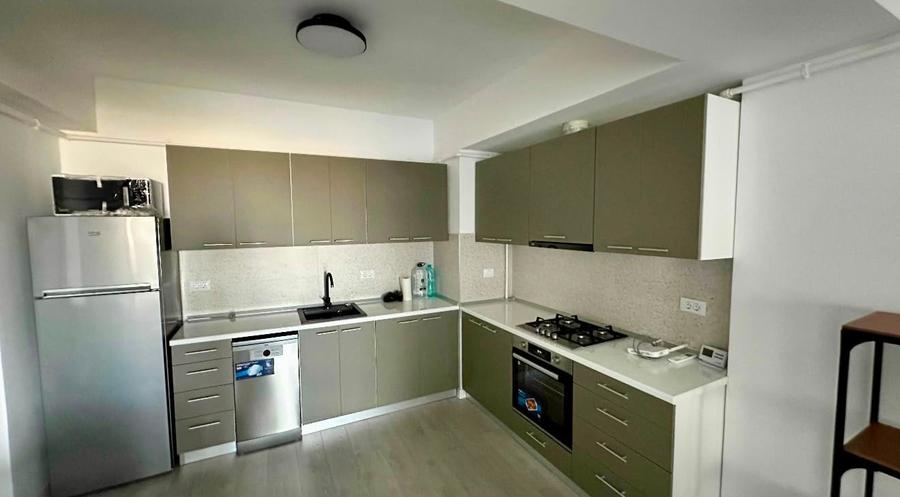 Apartament cu 2 camere semidecomandat în Politehnica