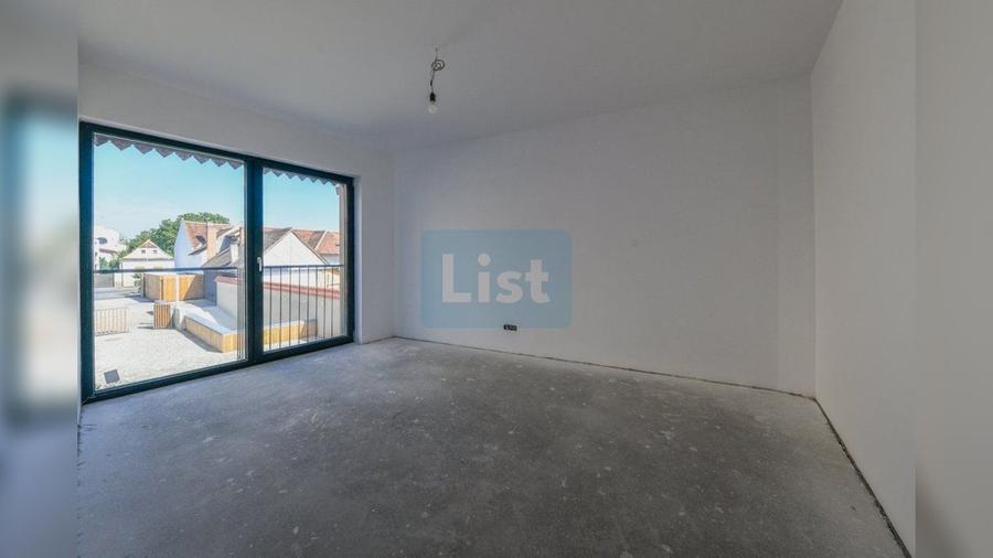 Apartament cu 3 camere decomandat în Brașovul Vechi
