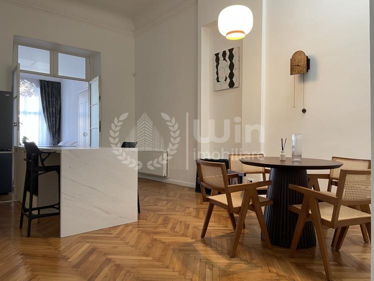 Apartament cu 4 camere semidecomandat, mobilat în Central