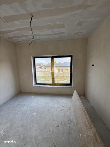 Casă cu 4 camere cu Teren 275 Mp în Ghiroda
