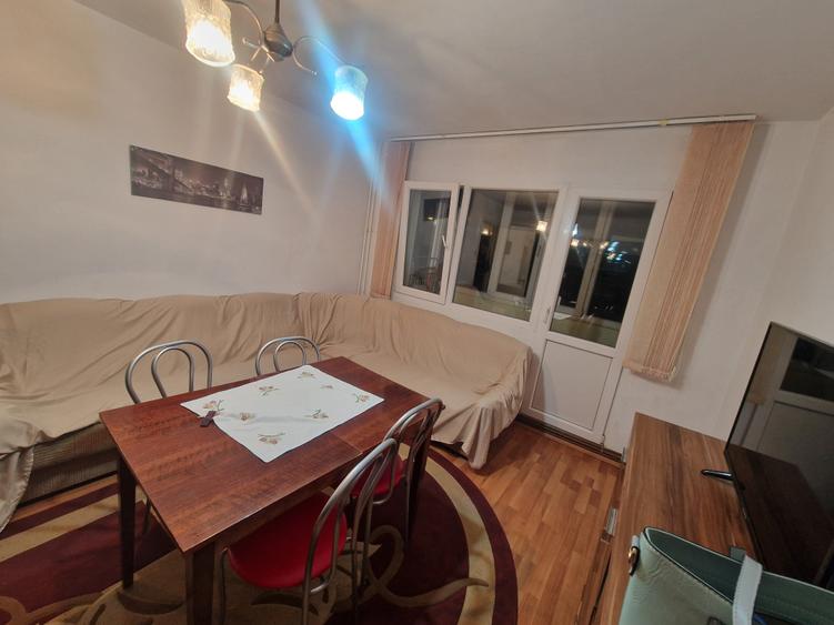 Apartament cu 2 camere semidecomandat în Medicină