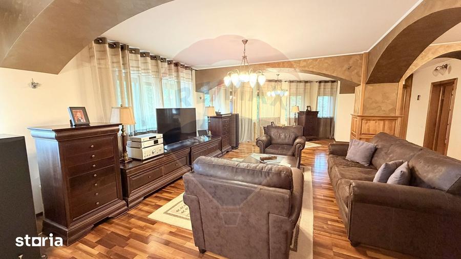 Casă cu 4 camere cu Teren 108.82 Mp în Radu Negru