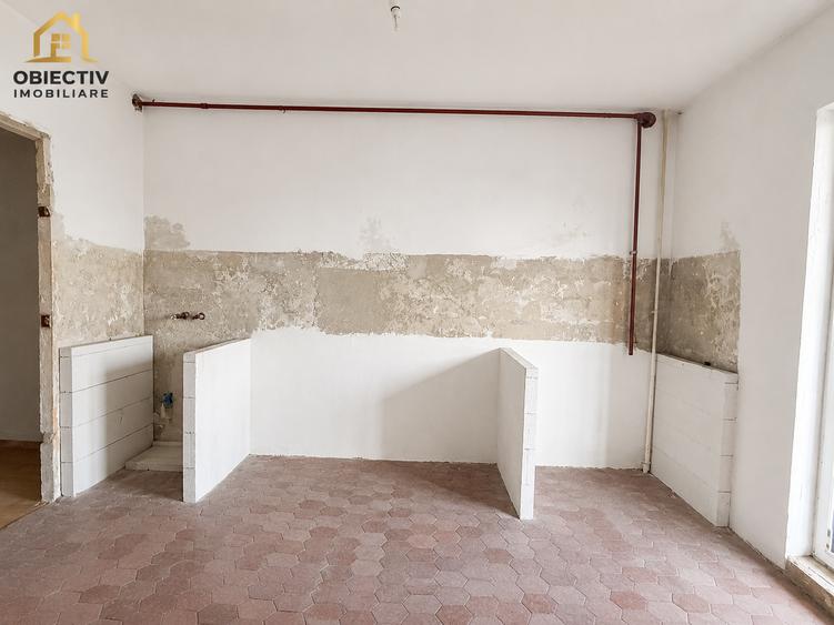 Apartament cu 3 camere decomandat în 1 Mai