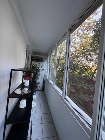 Apartament cu 2 camere semidecomandat în 1 Mai