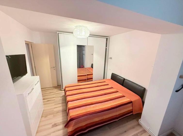 Apartament cu 4 camere în Săsar