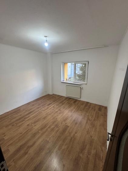 Vand apartament cu 4 camere zona Obcini - 5