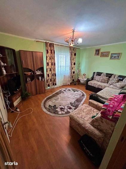 De vanzare apartament cu 3 camere, loc de parcare , pret 62.000 euro - 2