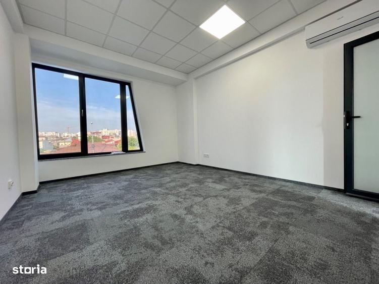 Spațiu comercial, de 20 mp, în Ultracentral