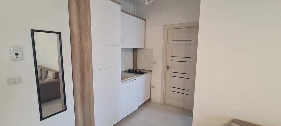 Casă cu 2 camere decomandat în Casa de Cultură
