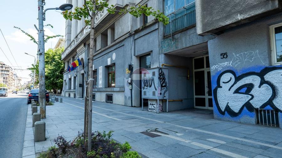 Garsonieră decomandată în Regina Elisabeta