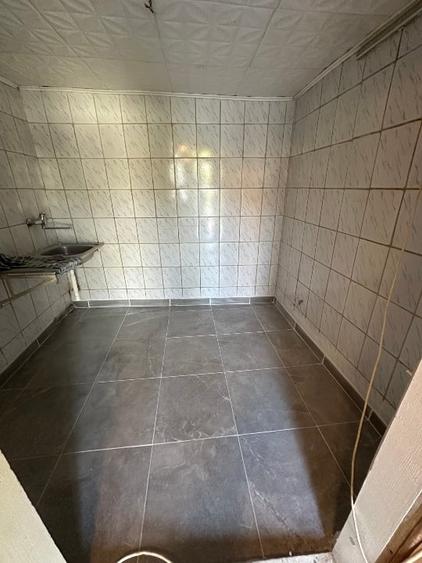 Casă individuală cu 3 camere cu Canalizare în Golești