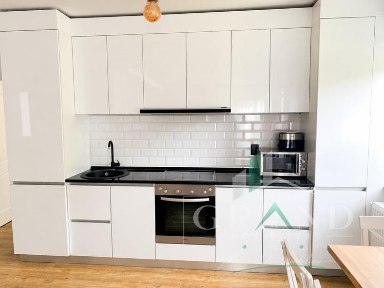 Apartament cu 3 camere semidecomandat, mobilat în Grigorescu