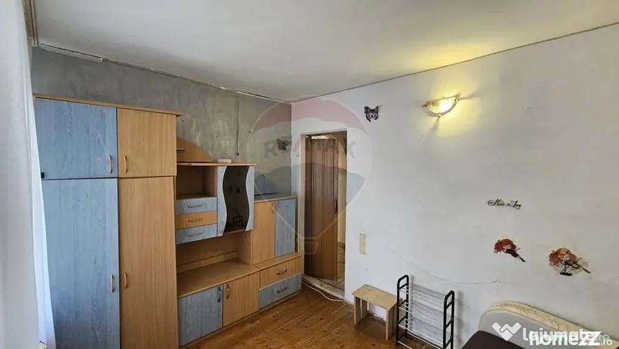 Apartament cu 2 camere semidecomandat în Mărăței