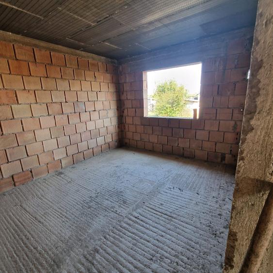 Casă individuală cu 3 camere cu Teren 1500 Mp în Mălăiești