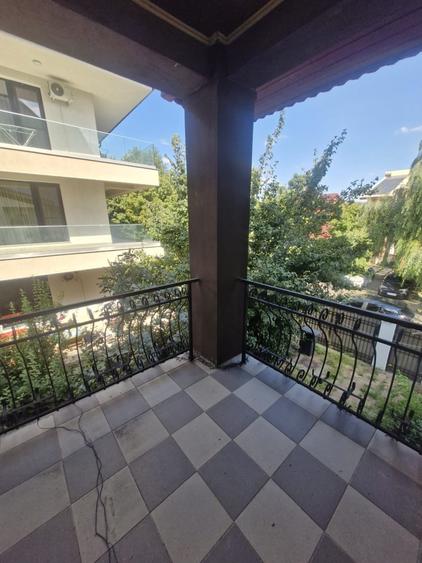 Casă cu 5 camere cu Canalizare în Bucureștii Noi