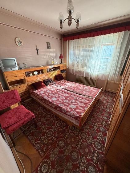Apartament cu 3 camere decomandat în Ultracentral