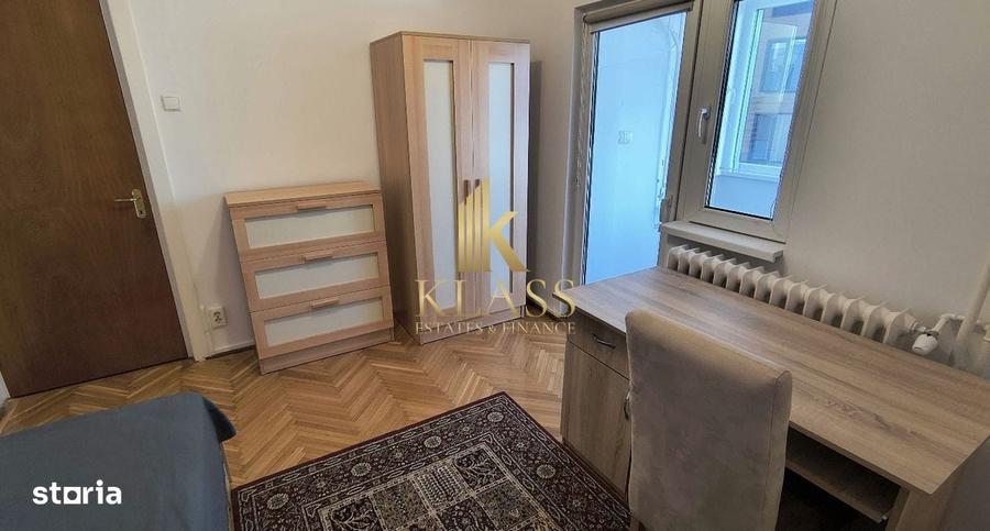 Apartament cu 4 camere decomandat în Kiseleff