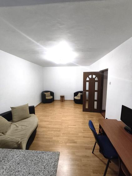 Apartament cu 2 camere decomandat în 13 Septembrie