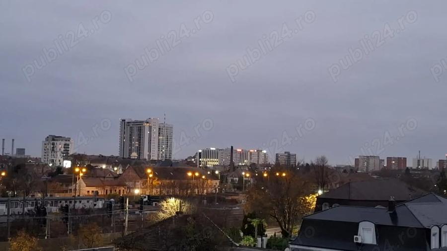 Apartament cu 2 camere decomandat în Est