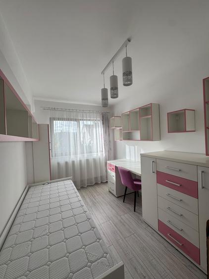 Casă cu 4 camere cu Teren 100 Mp în Gheorgheni