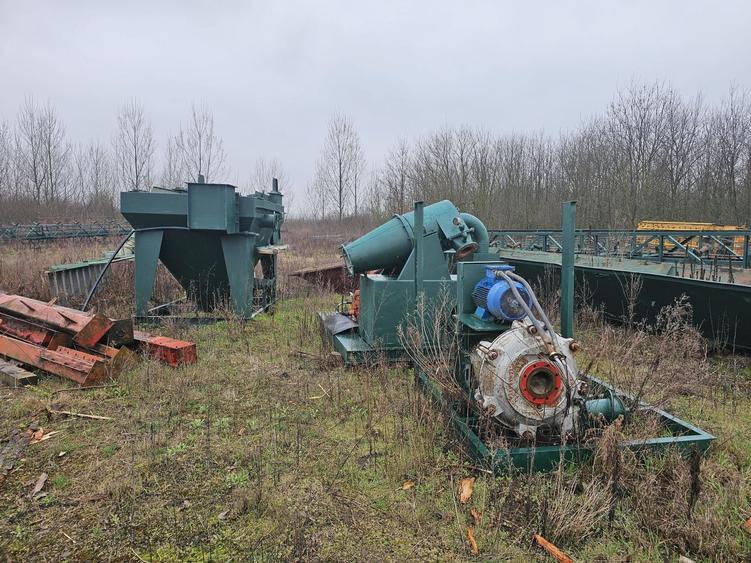 Teren de 7400 mp, în Butea