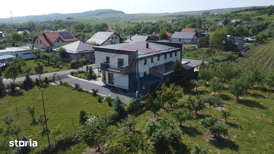 Duplex generos in ansamblu privat 500 MP teren. Radaia, Baciu - 1