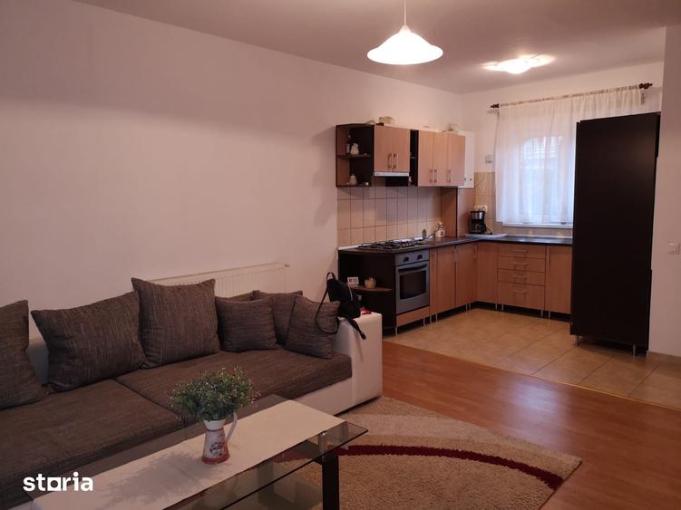 Casă cu 3 camere cu Teren 500 Mp în Șura Mare