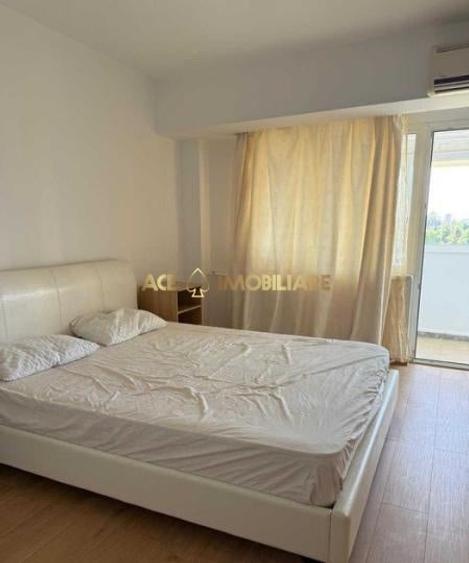 Apartament cu 3 camere decomandat, mobilat în 1 Mai