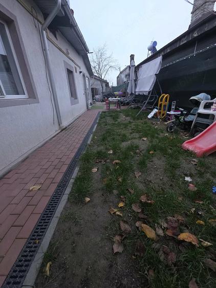 Casă cu 4 camere cu Teren 463 Mp în Central