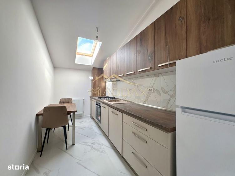 Apartament cu 2 camere decomandat în Roșu