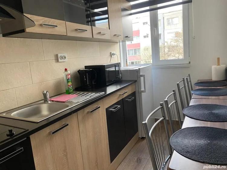 Apartament cu 2 camere nedecomandat în Orșova
