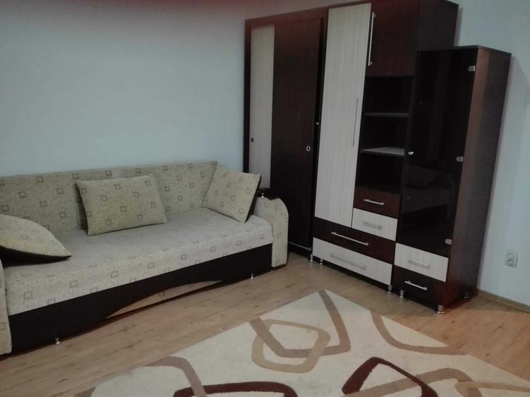 Garsonieră semidecomandată în Micro 3
