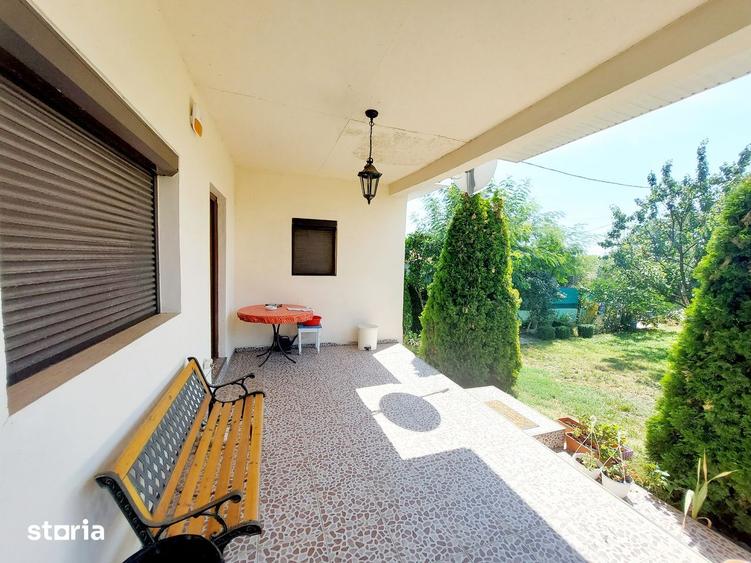 Casă cu 4 camere cu Teren 515 Mp în Corbu