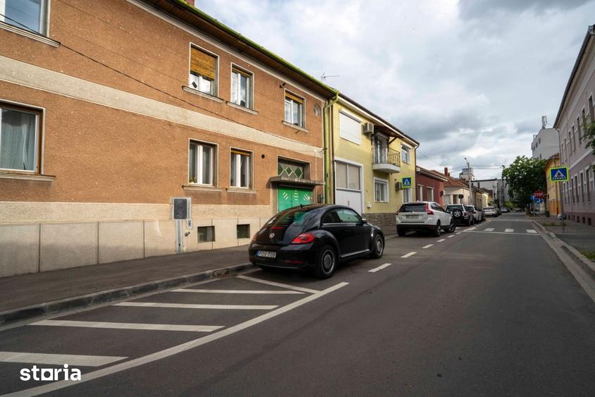 Apartament cu 4 camere în Ultracentral