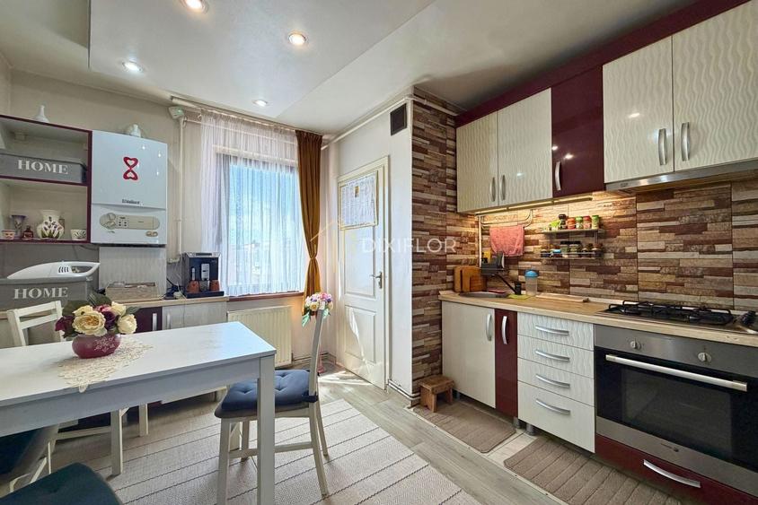 Apartament cu 3 camere decomandat, mobilat în Unirii