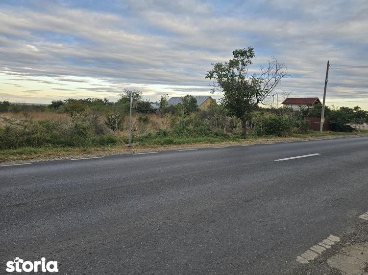 Teren de 3472 mp, în Vânători