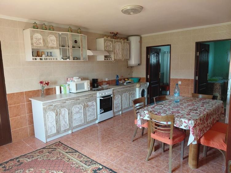 Casă cu 4 camere în Sânmartin