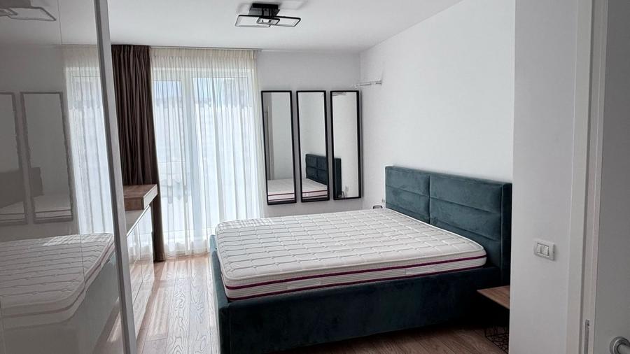Apartament cu 3 camere semidecomandat, mobilat în Aviației