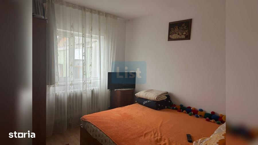 Apartament cu 3 camere decomandat în 9 Mai