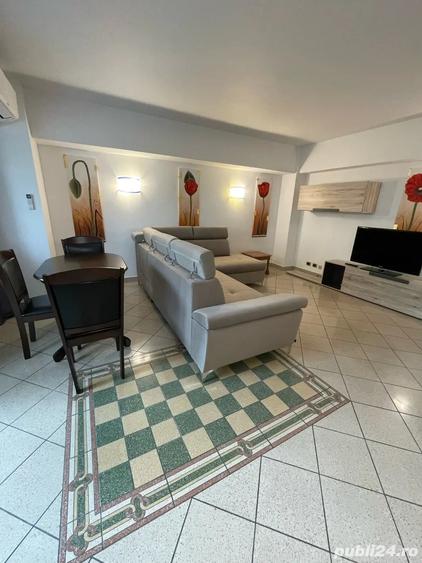 Apartament cu 3 camere decomandat, mobilat în Decebal