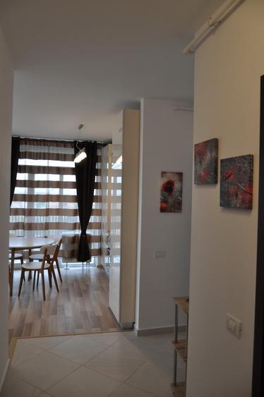 Apartament cu 3 camere decomandat, mobilat în Complex Studențesc