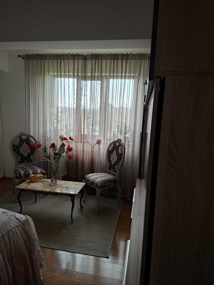 Apartament cu 3 camere decomandat în Cug