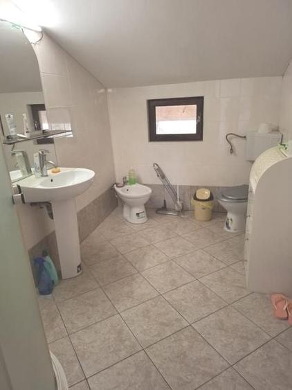 Casă individuală cu 6 camere cu Canalizare în Poiana Câmpina