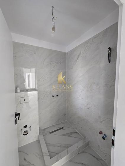 Casă individuală cu 4 camere cu Teren 400 Mp în Tunari