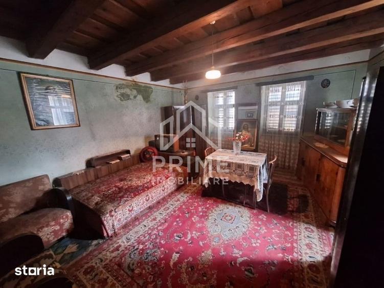 Casă cu 3 camere cu Teren 1302 Mp în Central