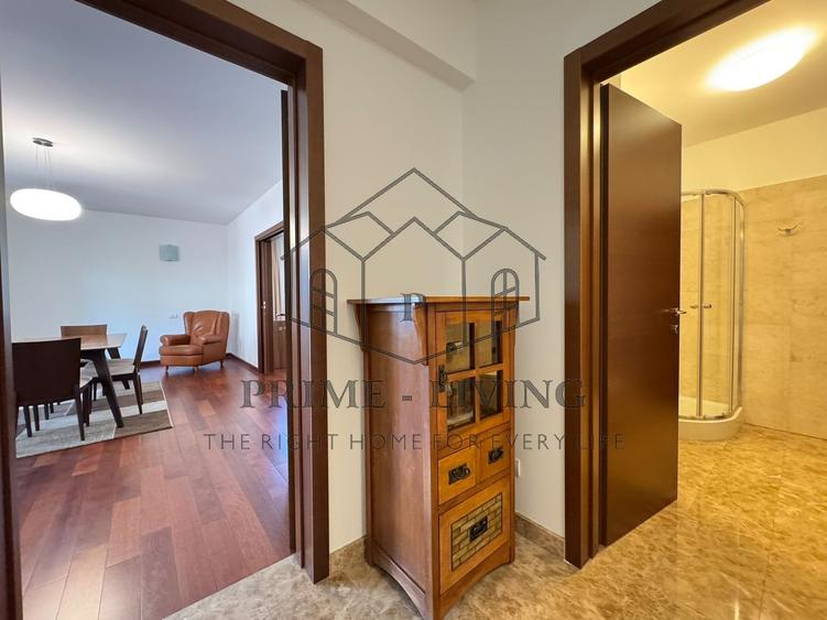 Apartament cu 4 camere decomandat, mobilat în Polonă