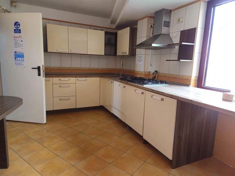 Spațiu comercial, de 658 mp, în 13 Septembrie