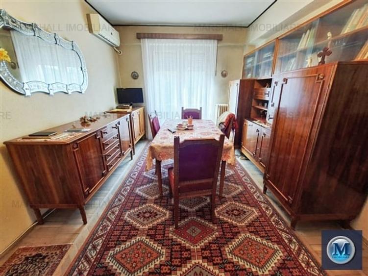 Apartament 2 camere de vanzare, zona Ultracentral, 44 mp #17250